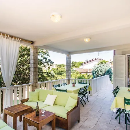 Holiday home Awesome In With Wifi Malinska